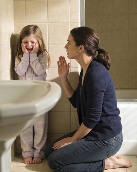 “Mom… I don’t want to take a bath anymore.” My daughter started saying that every night after I remarried. At first, it sounded small. Ordinary. The kind of resistance every parent hears a hundred times. But it wasn’t.
